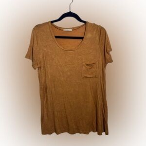 Women’s Basic Short Sleeve T-Shirt - Size Large